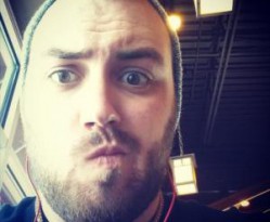  Ik ben bloedgeil en zoek een leuke vrouw voor een feestje 