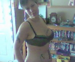  FenneF zoekt een man of koppel voor hete spelletjes 