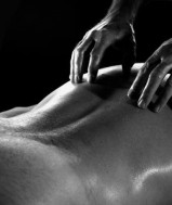  Mijn zachte handen over je lekker lichaam  