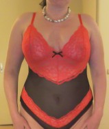  Sexy huisvrouw voor telefoonsex en appen! 