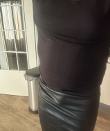  Een man in vrouw kleding  